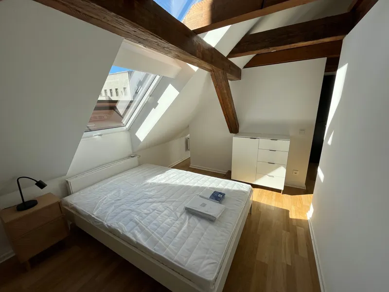 Stilvolles Apartment am Monbijoupark – Mitten in Berlin, frisch saniert & möbliert! — photo 1